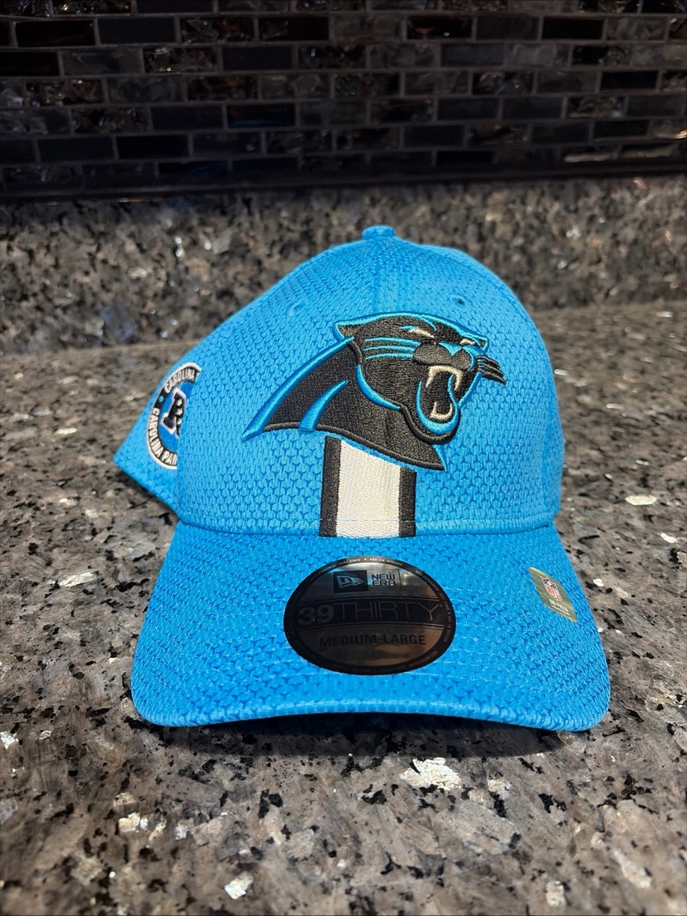 New Era 39THIRTY Carolina Panthers M/L Cap Hat Blue Black NFL On-Field